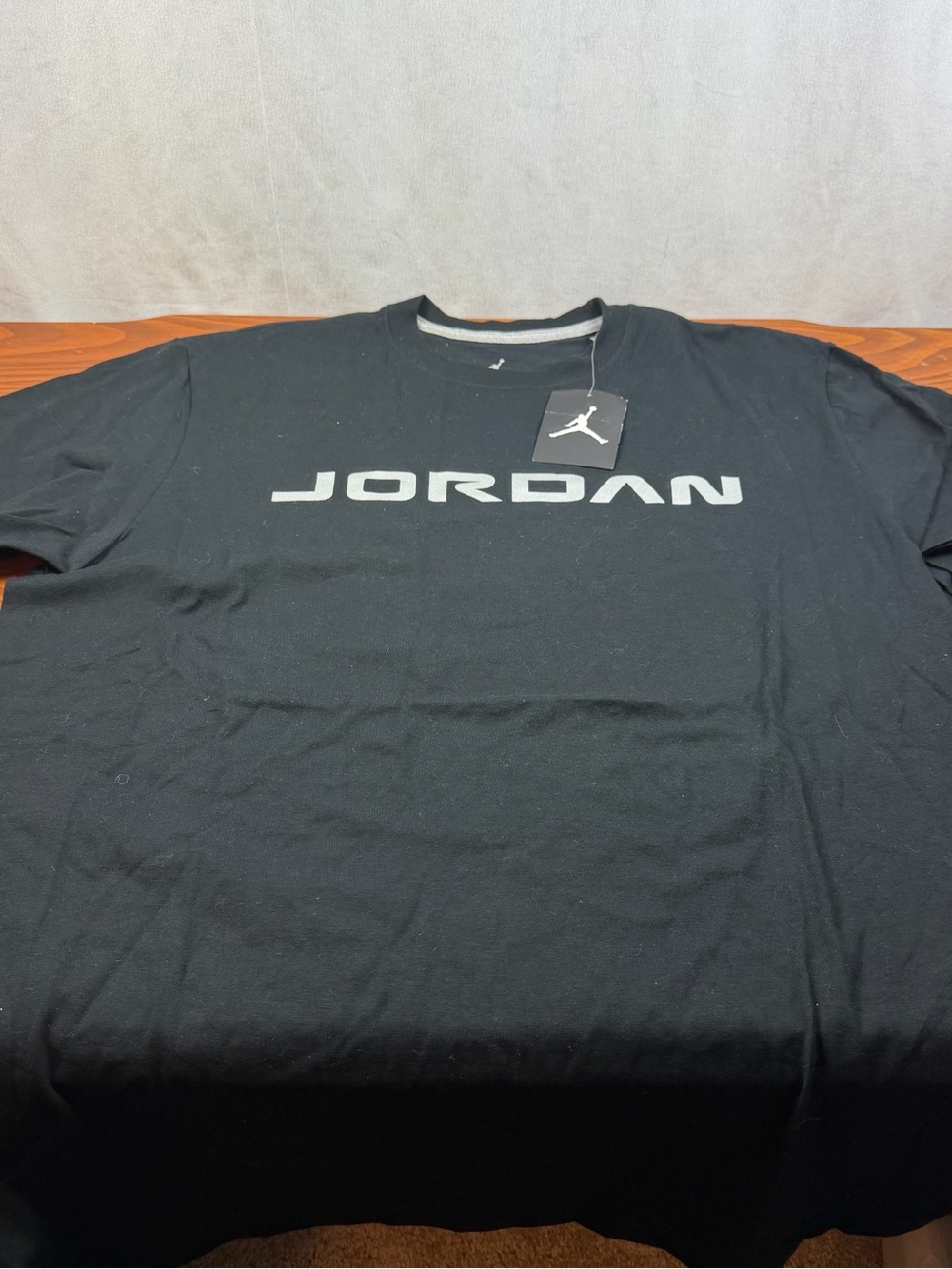 Men’s Air Jordan Jumpman black t-shirt with silver/grey logo, size L